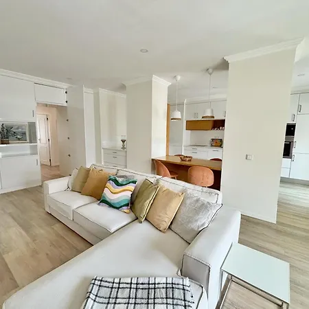 Central Apartment Lagos * Λάγος