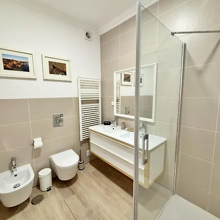 Central Apartment Lagos * ラゴス