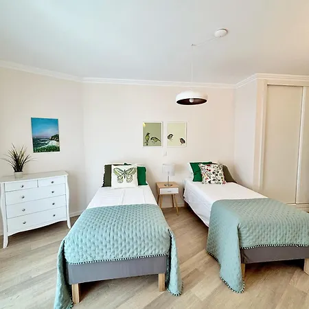 Central Apartment Lagos アパート