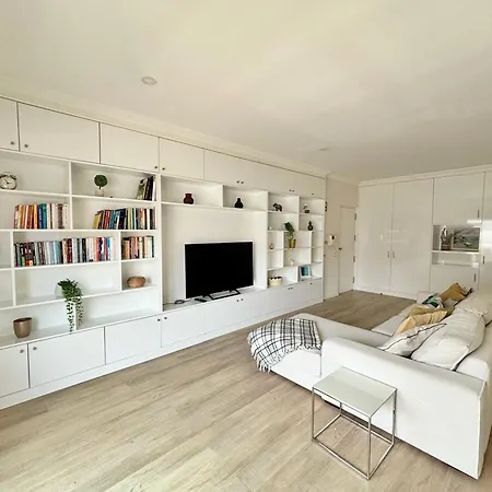 Central Apartment Lagos Διαμέρισμα *