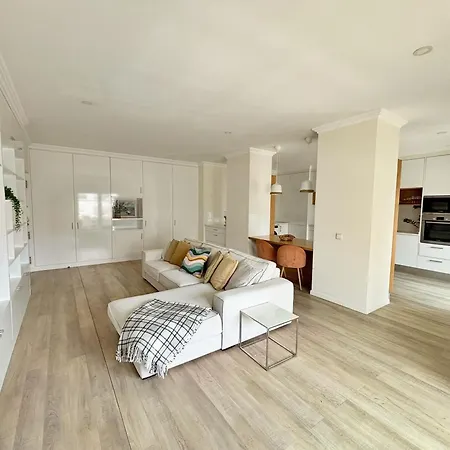 Central Apartment Lagos * ラゴス